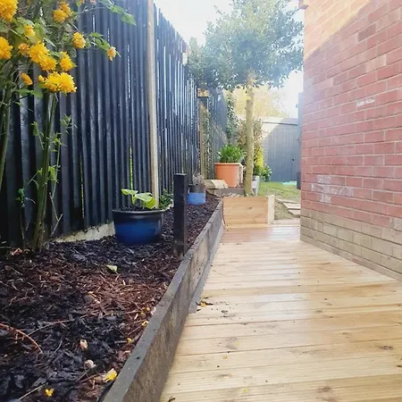 Little Lupin Villa Loddon Exterior photo