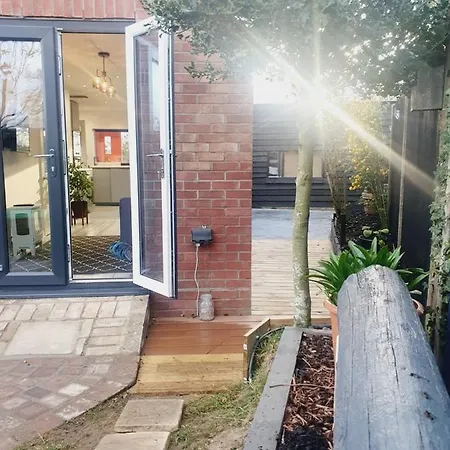 Little Lupin Villa Loddon Exterior photo